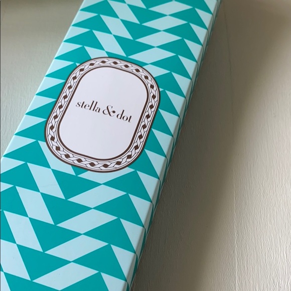 Stella & Dot Verona statement necklace - Picture 4 of 4